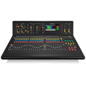 La MIDAS M32 Live es una consola digital de 40 canales con preamplificadores MIDAS, 25 buses de mezcla, pantalla táctil, 8 motores de efectos y grabación multipista en vivo a través de USB. Ideal para estudio y conciertos.