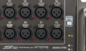 INTERFAZ BEHRINGER S32